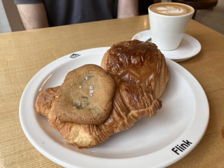  압구정3대빵집 크루키맛집 압구정역빵집 플링크 서울 3대크루아상