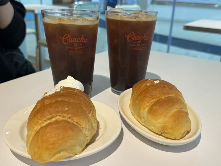  천안 불당동 카페 차차커피코 아메리카노 소금빵
