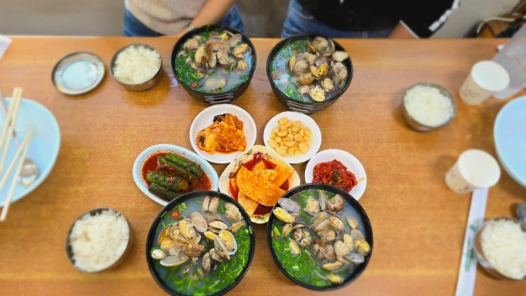  태안 바지락해장국 백종원도 인정한 그린포장마차 안흥항 맛집 인정. 단일 메뉴로 대박난 집