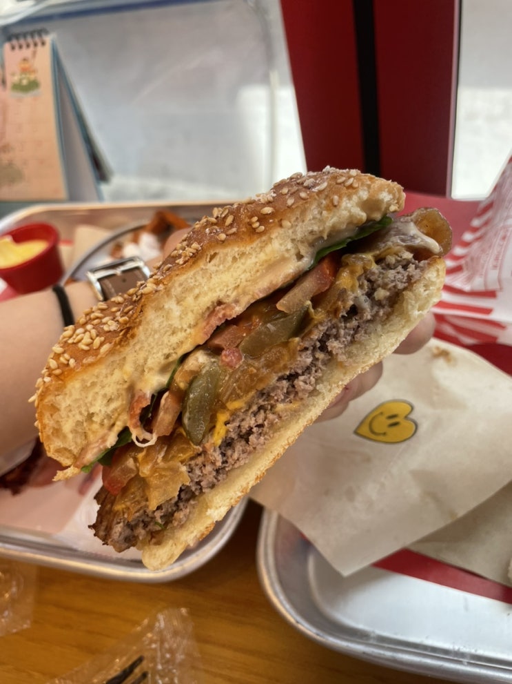  [숙대입구역 맛집] 육즙 가득 가성비 있는 수제버거 추천, 버거리 숙대입구점