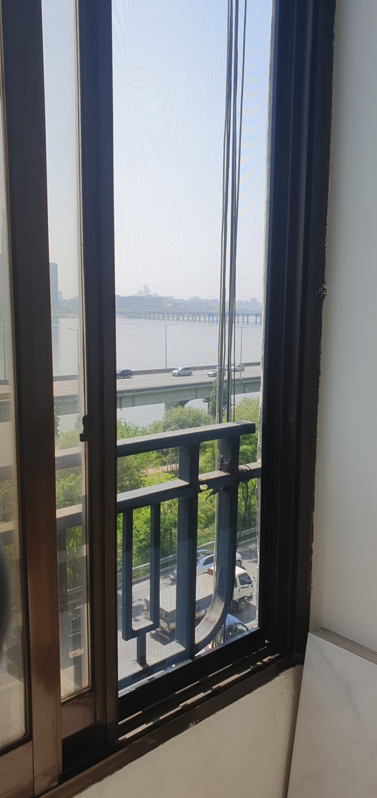  용산 산호아파트 방충망틀 교체