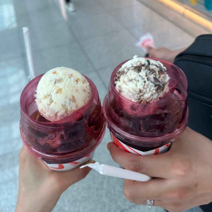  인천공항커피 베스킨라빈스31이 제일 낫네요