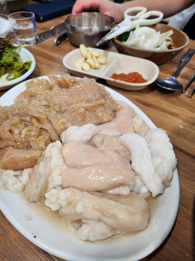  부산 남포동 자갈치시장 노포 감성 맛집 '영진양곱창'