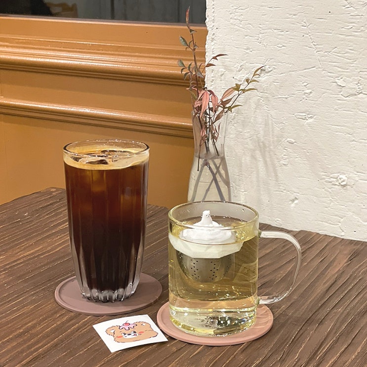  가포 카페 홀리벨리 밤 카페 방문/창원 라라스튜디오 여권 사진/일상