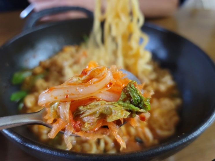  라면처럼 유혹적인 김치맛집, 청원김치