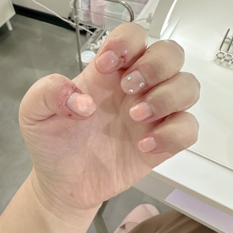  안산 고잔동 네일샵 중앙역 이달의아트 예쁜 손케어 맛집 아이릿네일