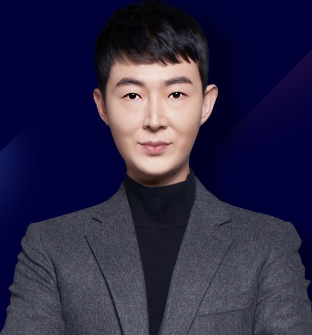 <b>현우진</b> 사주: 목극토와 재극인의 경인일주 남자