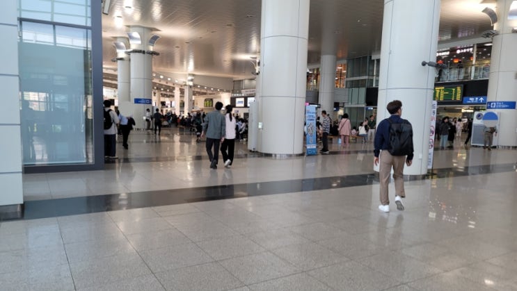  비즈니스를 하려면 'OO'을 모아야 한다.