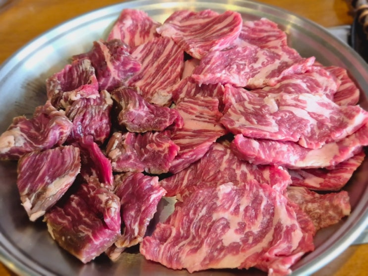  수영고기집 모임장소로 딱! 가성비 '육대포소고기'