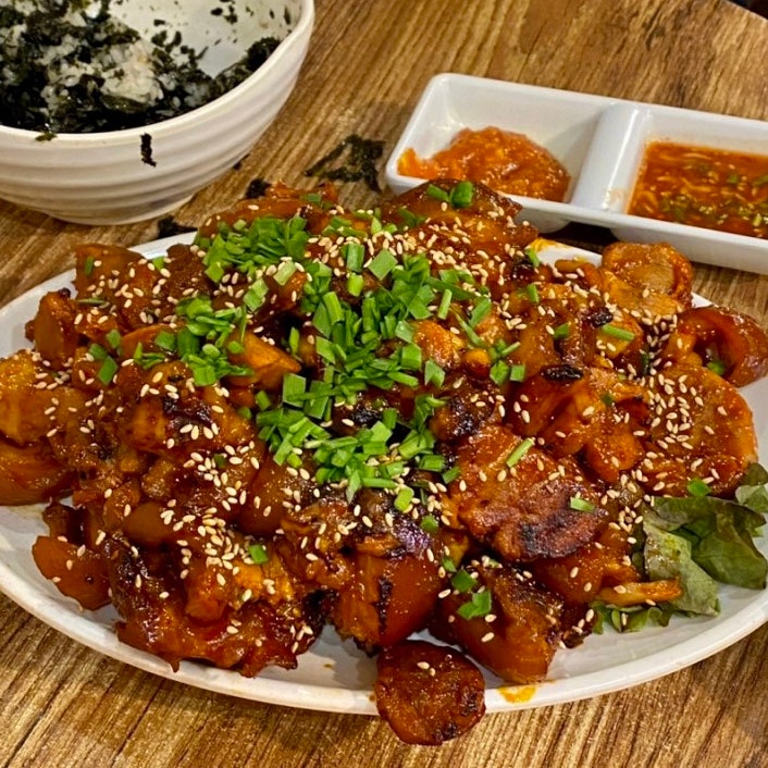  창신동매운족발 l 계속 당기는 매운맛에 재방문한 족발맛집