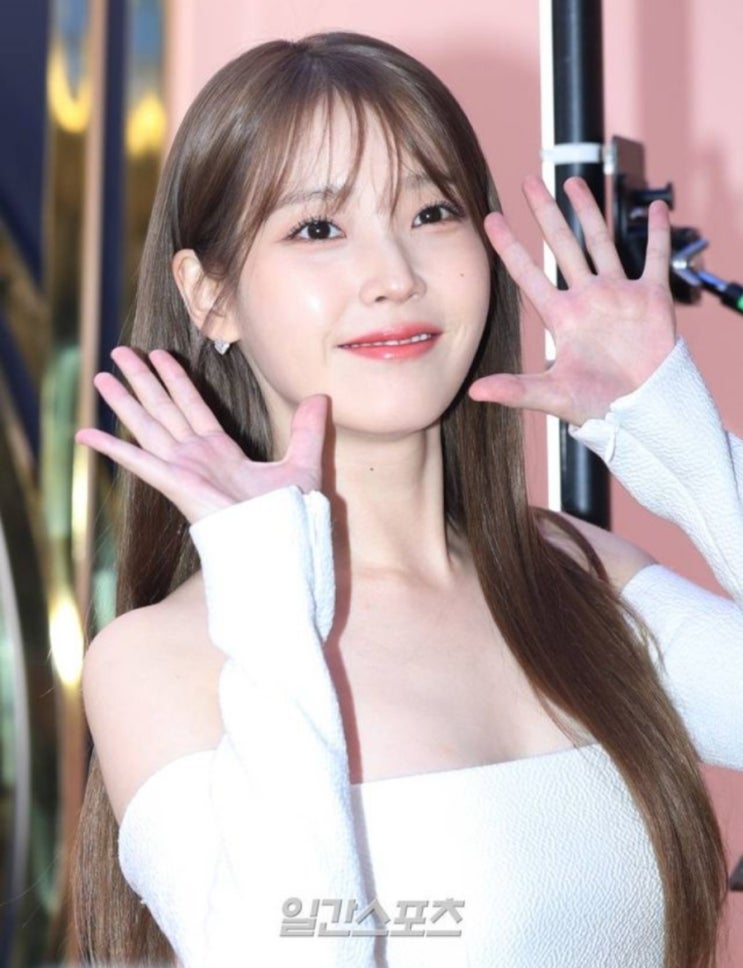 <연예가핫이슈> 기부천사 아이유, 올해도 1억원 쾌척...“모든 어린이가 사랑받길” <연예가핫이슈> 기부천사 아이유, 올해도 1억원 쾌척...“모든 어린이가 사랑받길”