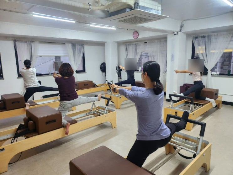  논현역필라테스 20년 경력 원장님이 운영하는 레몬필라테스