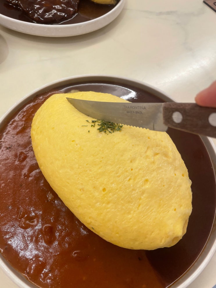  충북대 맛집 ‘에그문’ 치즈 오믈렛, 함박스테이크 후기