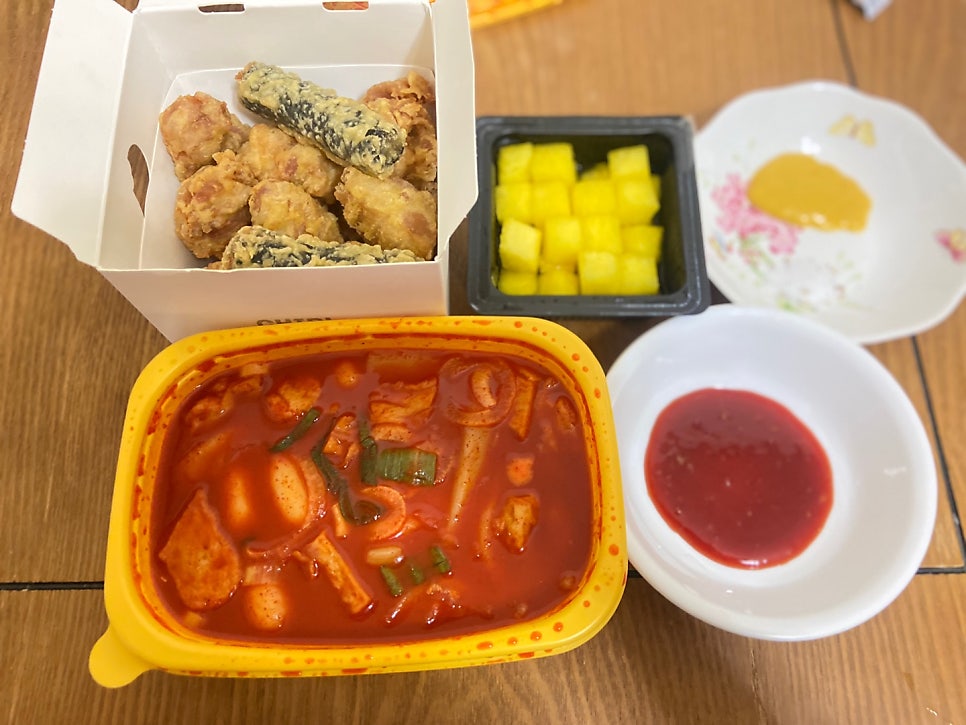 치킨플러스 안산와동점 사진 1
