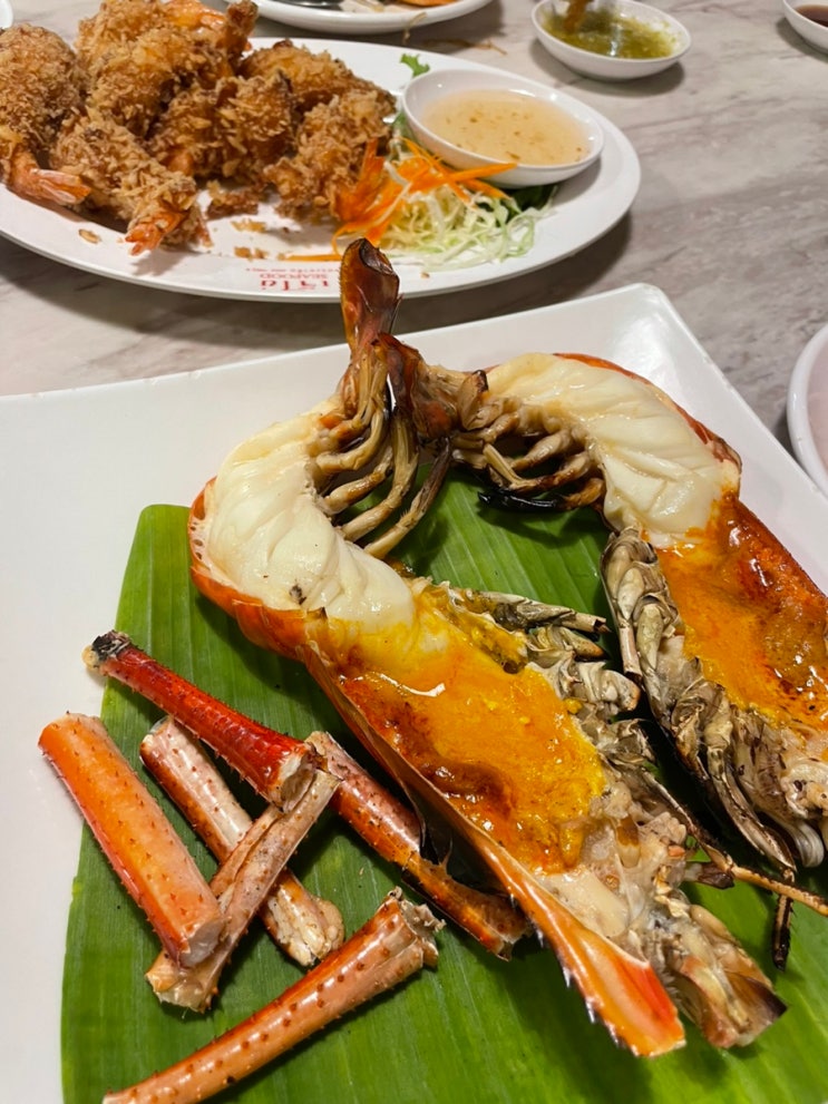  <방콕 맛집>  현지인 친구가 자주가는  해산물 맛집 "Je Khai Seafood" 야시장에서 파는 해산물은 싫은 내가 인정한 깔끔하고 가성비 좋은 맛집️ 추천메뉴