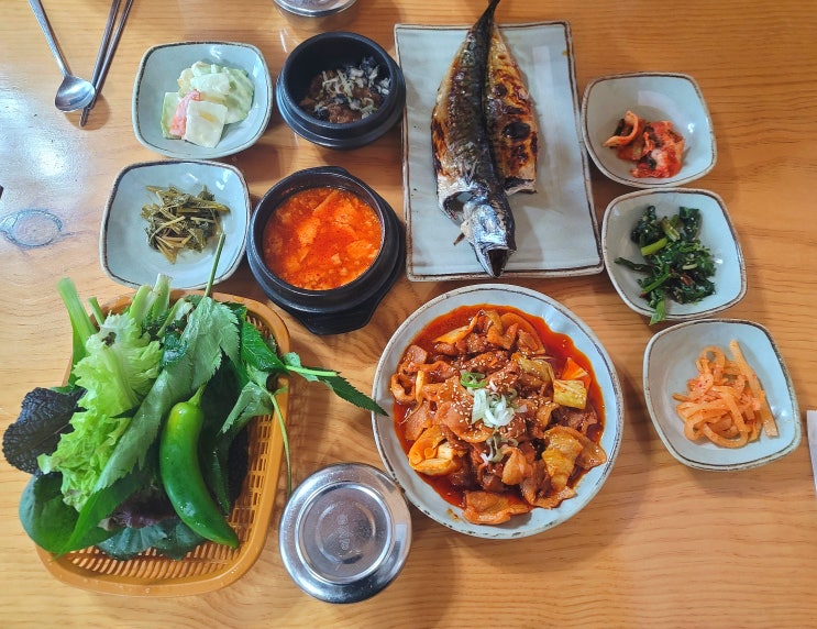  출렁다리웰빙건강쌈밥 파주쌈밥 마장호수 맛집