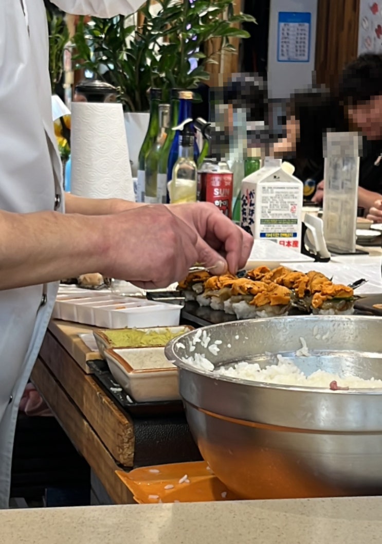  대전 만년동맛집 두툼한 회가 얹어있는 만년동초밥 오마카세를 찾는다면 '시장스시'