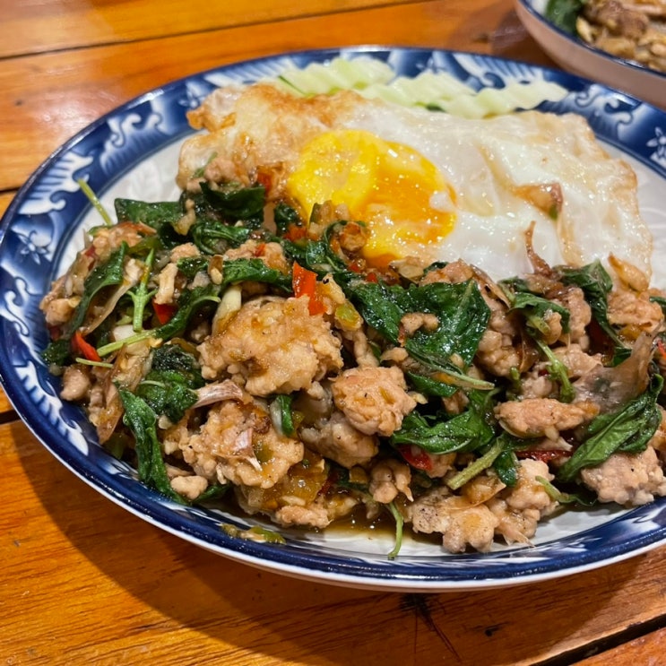  태국 파타야 현지인 98% 찐 맛집  Na Koon Cuisine