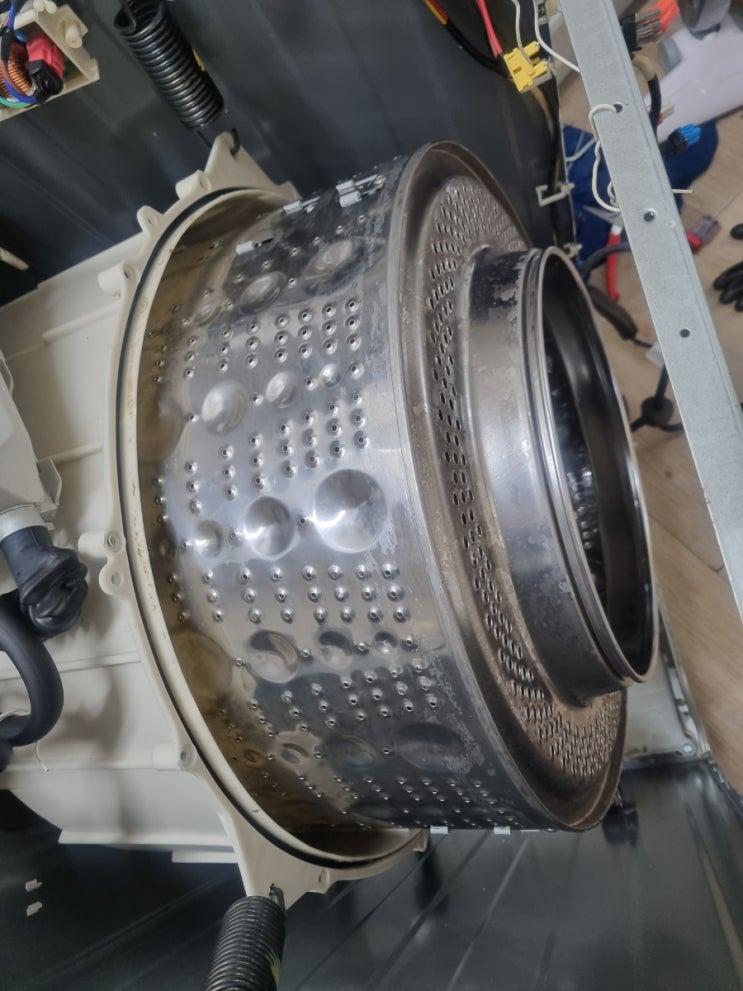  평택 비전동 LG 9kg 드럼 세탁기 분해 청소 (팽성 냉매 가스  보충 충전 가능)