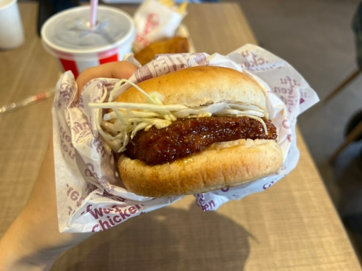  일본 KFC 메뉴 추천 와후 치킨 버거
