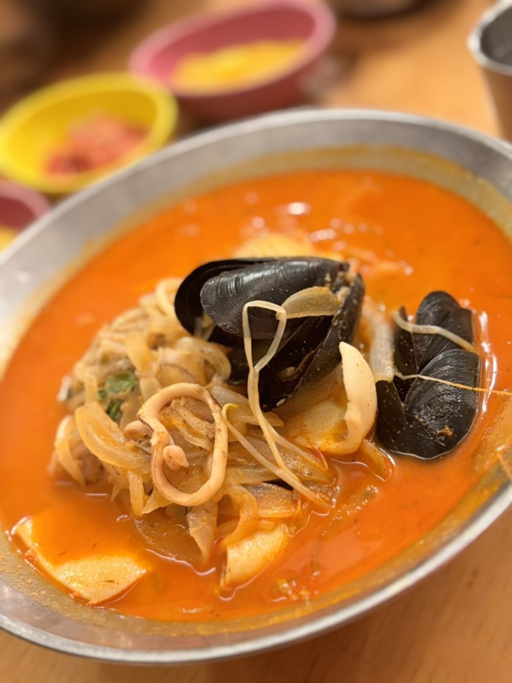  비 오는 날 해장하기 좋은 짬뽕 맛집 뽕사부 교대점!(주차 가능)