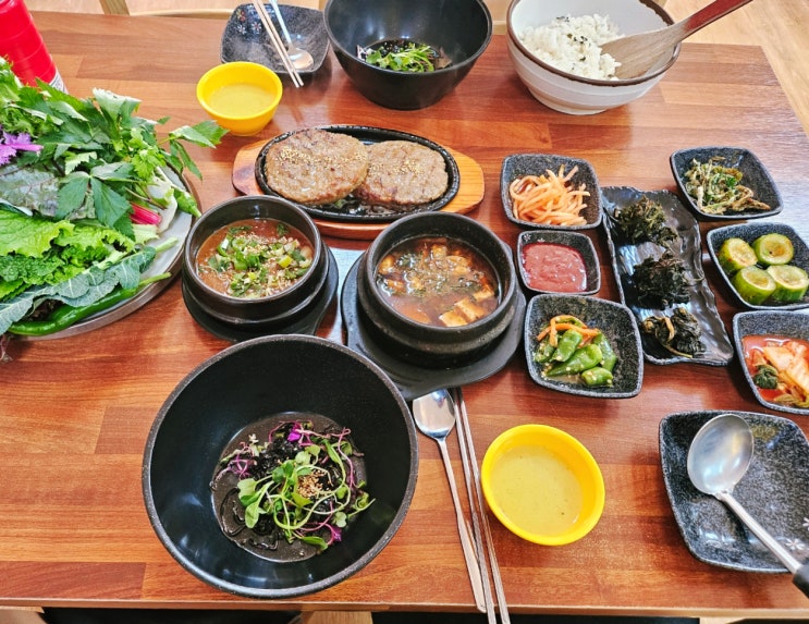  포천 맛집으로 소문난  옹기골만찬쌈밥