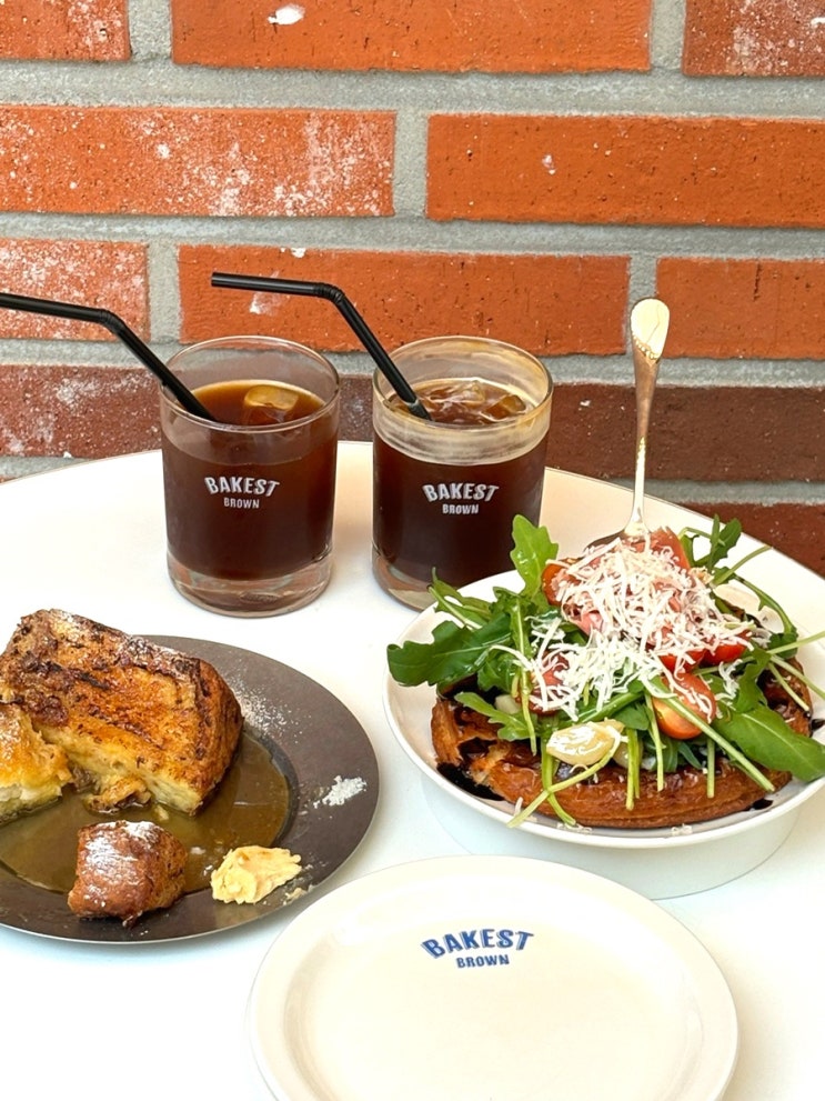  강남역 브런치 베이커스트 브라운 bakest brown 테라스 맛집