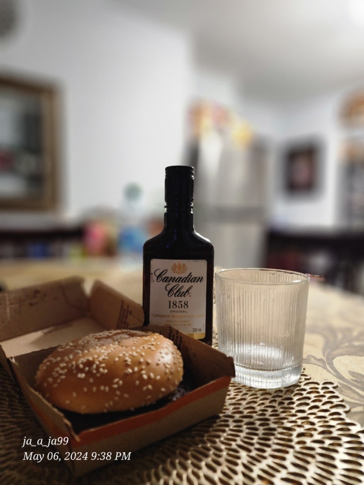  캐나디언 클럽 1858 위스키 맛보다.