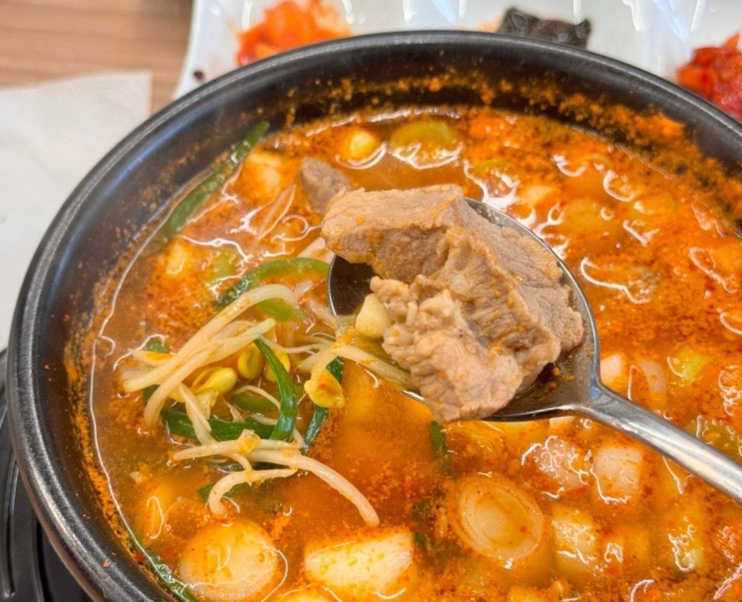  [고양 원흥]현대옥에서 얼큰돼지국밥 콩나물국밥 메밀전병 먹고 왔어요