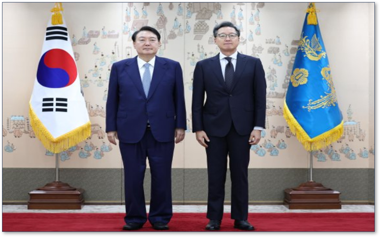 <b>갑질</b>의혹 제기된 대통령의 충암고 동창 정재호 <b>주중대사</b>... 