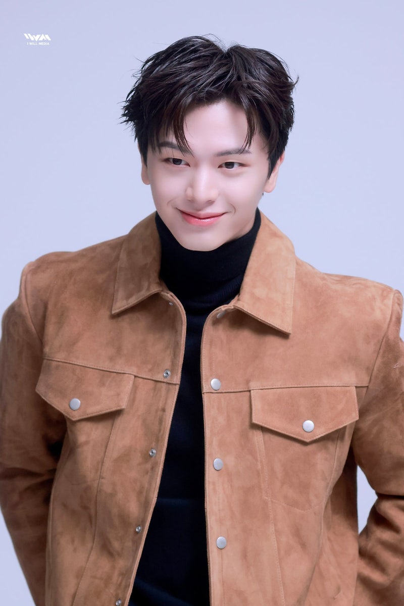 [육성재] 프로필 촬영 비하인드