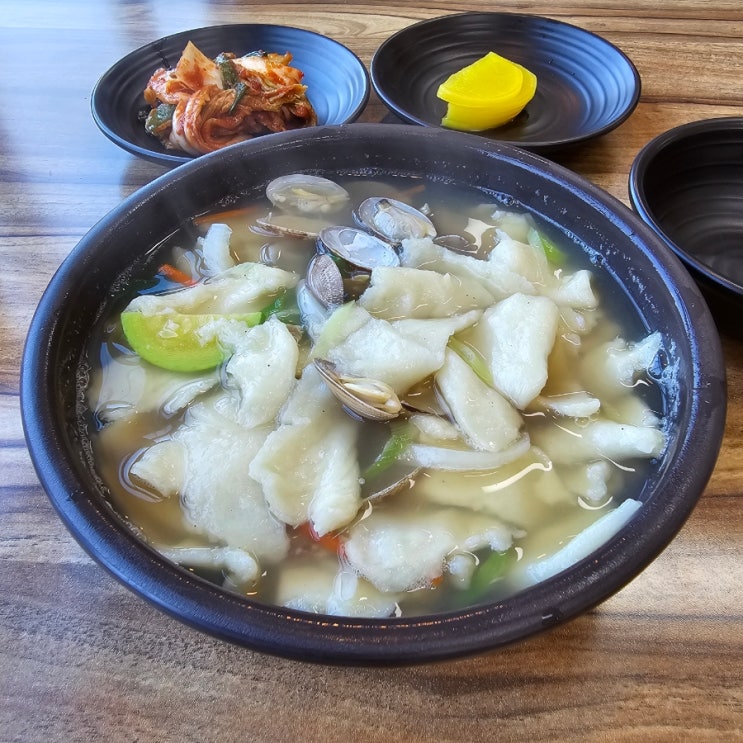  영종도 구읍뱃터 민속수제비 바지락손수제비