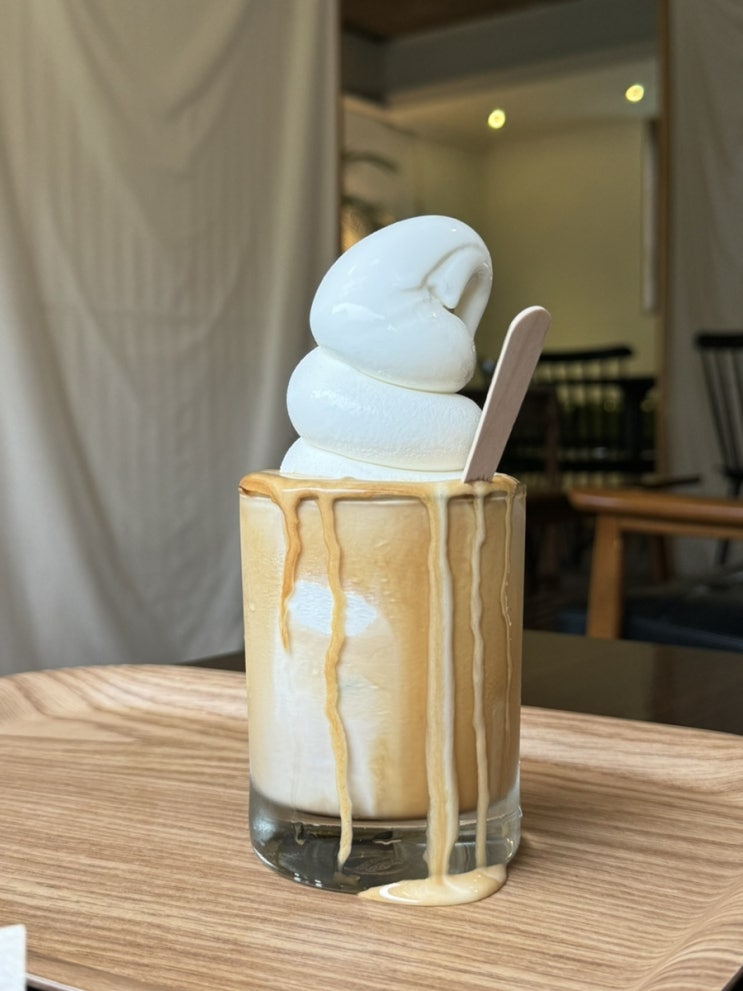  왕십리역디저트 카페 : 어질 인(仁)