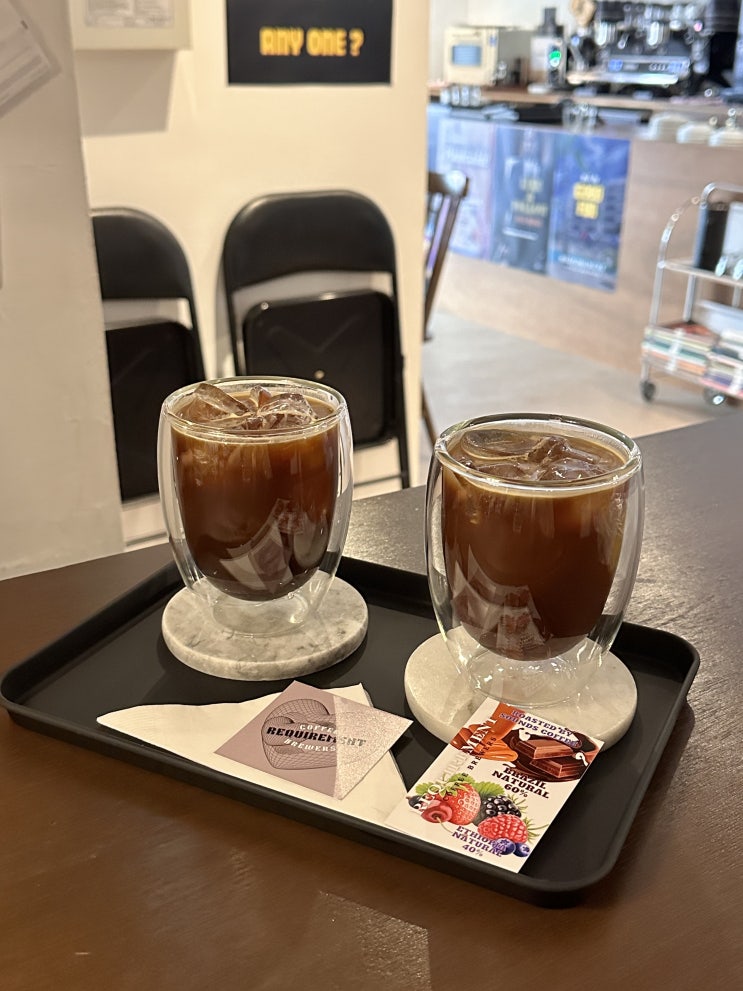  부산 중앙동카페 | 중앙역카페 | 리콰이얼먼트커피브루얼스