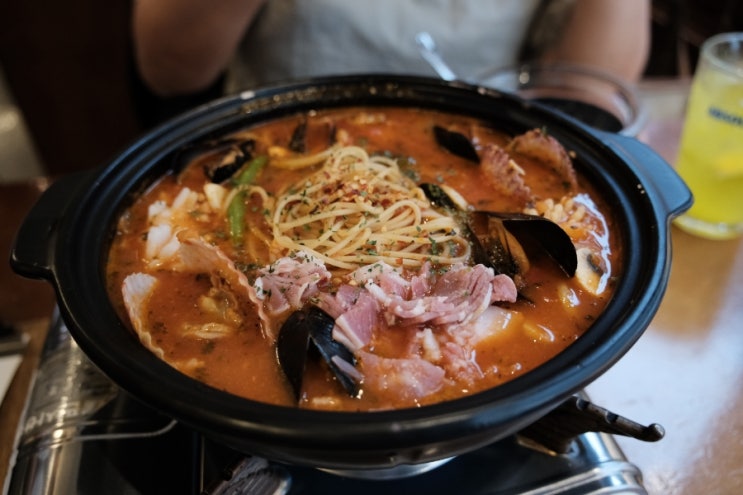  신사역 술집 찾아갔다가 맛집이라 밥까지 말아 먹은 금별맥주 후기