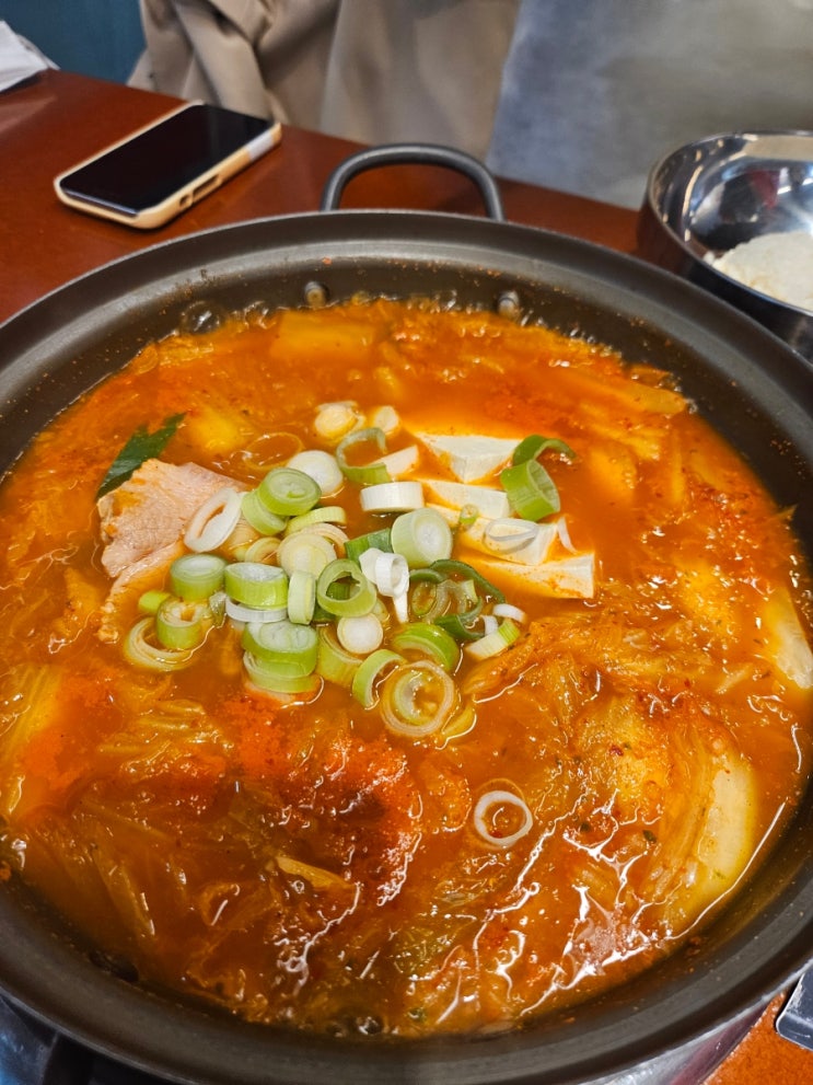  은계 백채김치찌개 푸짐푸짐