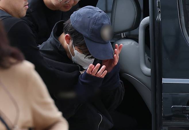 20대 <b>의대생</b> 구속. 도망할 염려. 계획범죄. ※유족, <b>피해자</b> 신상... 
