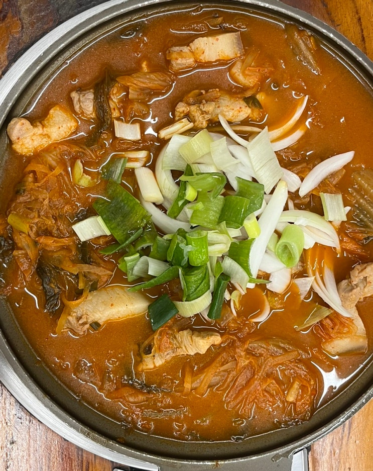  내돈내산 집밥같은 백반 맛집 삼송 고향식당 두루치기