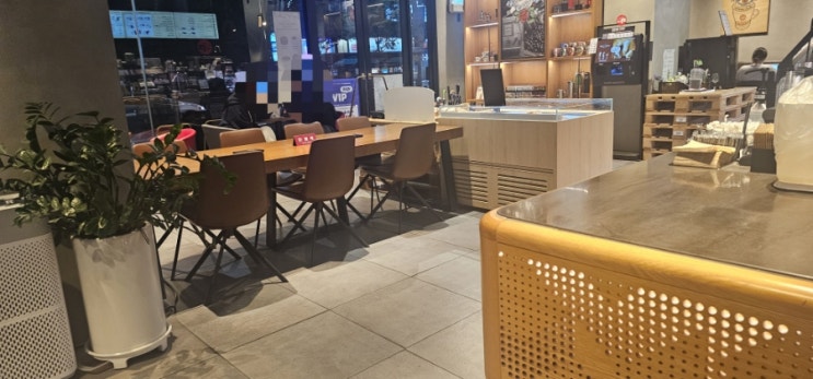  대전 늦게까지하는 카페, 유성온천역 카페 파스쿠치