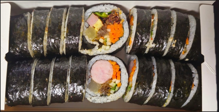 얌샘김밥(왕소시지김밥, 땡초멸치김밥, 어묵탕) 후기 얌샘김밥(왕소시지김밥, 땡초멸치김밥, 어묵탕) 후기