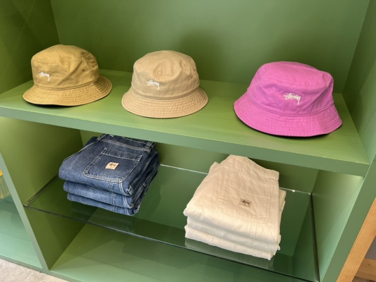  일본 오사카 신사이바시 스투시 stussy 매장 반팔티,가방,모자 쇼핑