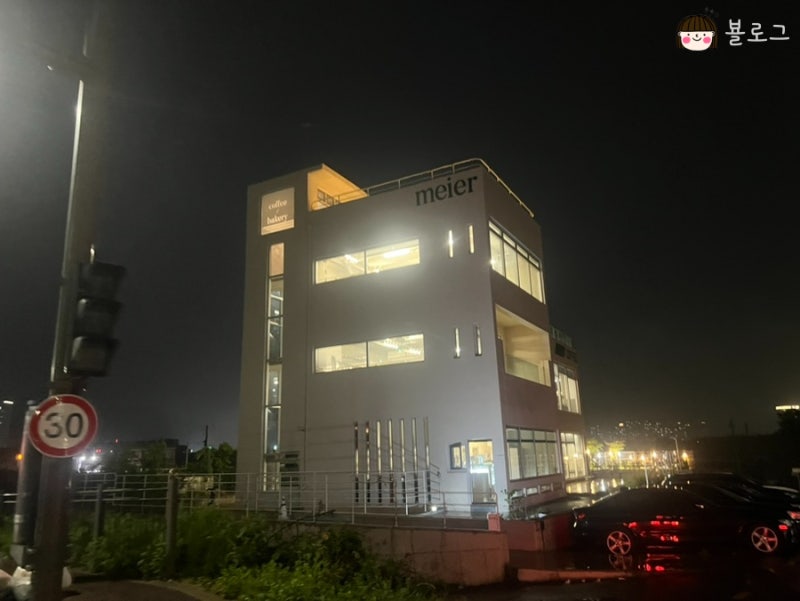사진 4