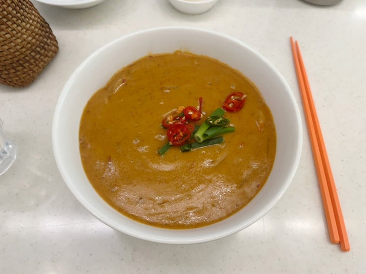  이색 퓨전 베트남 음식점 을지로 맛집 촙촙! 꾸덕한 촙촙면 너무 맛있어요~