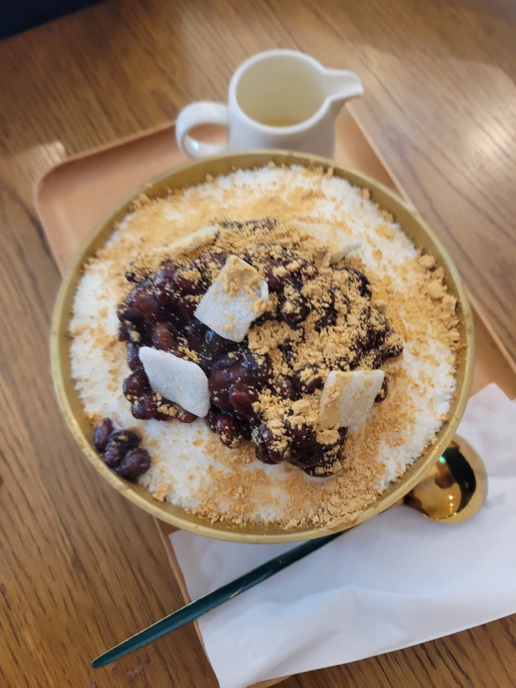  호치민 7군 푸미흥_아티산 베이커리_설빙 팥빙수 맛집_그랩/카카오톡 주문