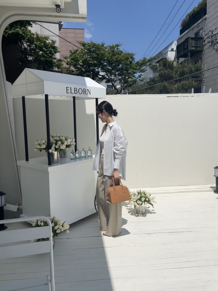  ELBORN 엘보른 쇼룸 한남동 쇼룸(24 summer collection 착용컷, 엘보른 가방, 엘보른 블라우스)