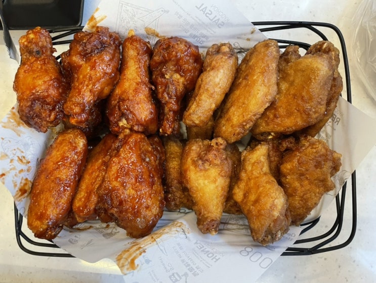  교촌치킨 강남역점 청결한 매장, 강남 맛집 회식장소 추천
