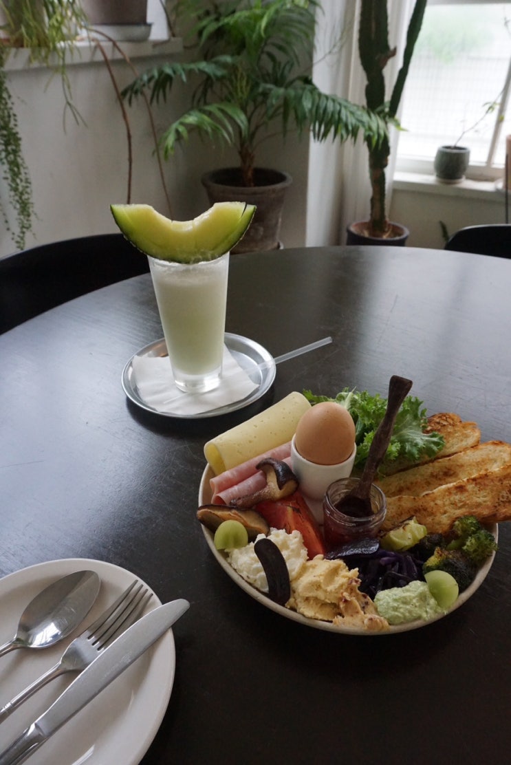  부산 광안리 브런치 카페 | 광안리 해변 끝 쪽에 위치한 프루티 FRUITY