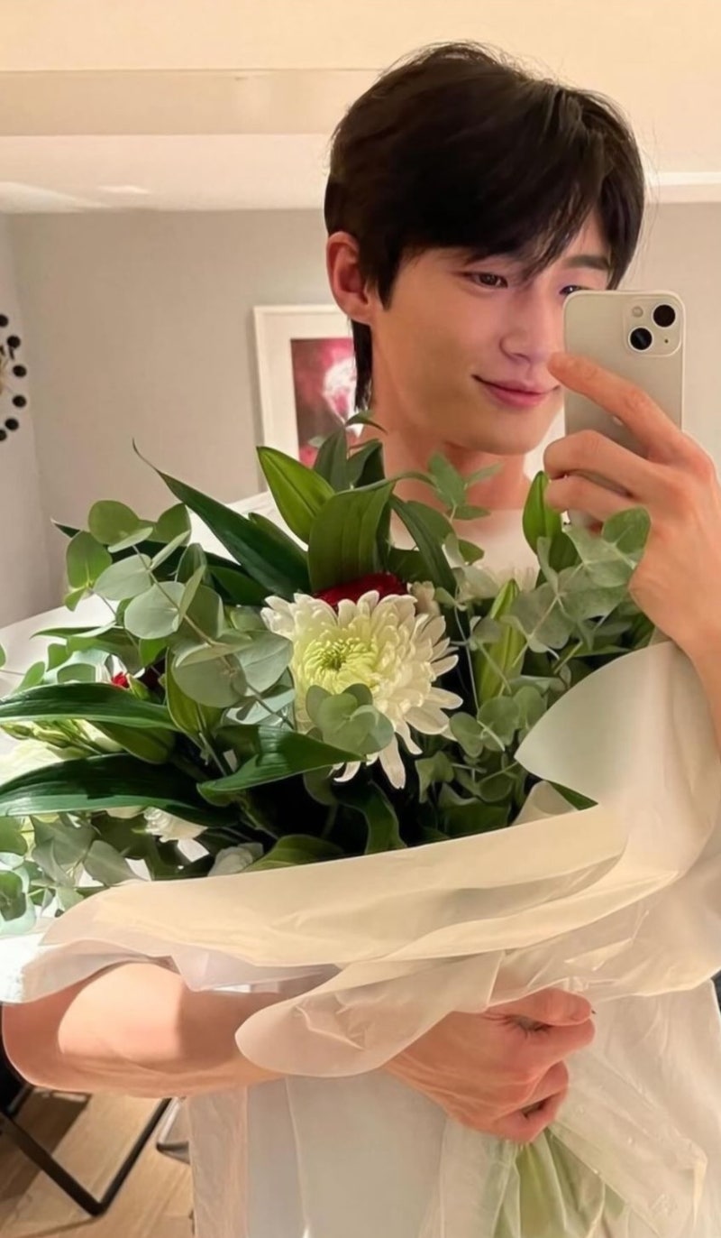 변우석 팬카페 우체통 가입한 30대 아주미_알람 미쳤당