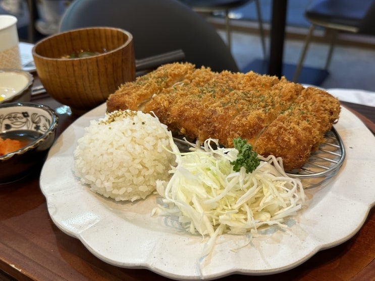  영통역맛집 돈카춘 아이와 저녁 가족식사 추천