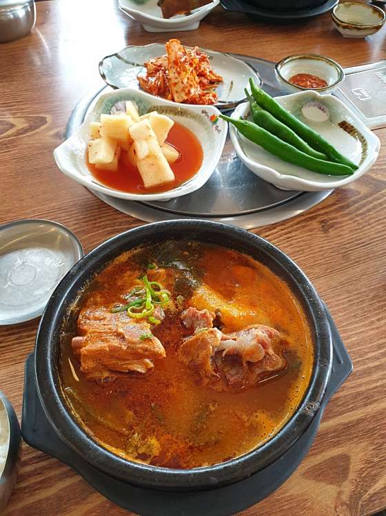 뼈마시감자탕부대찌개 영천점 사진 3